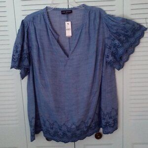 NWT LANE BRYANT 18 NOTCH NECK EMBROIDERED FLUTTER SLEEVES EYELET LACE CHAMBRAY
